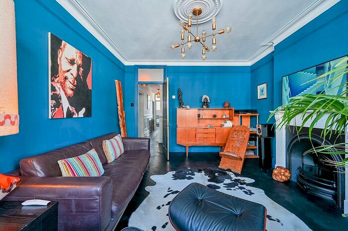 3 Bedroom Flat To Rent In Stanwick Road, West Kensington, London, W14