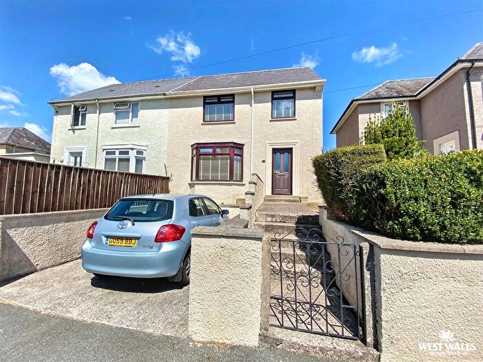 3 Bedroom Semi Detached House For Sale In Woodbine Terrace, Pembroke, SA71