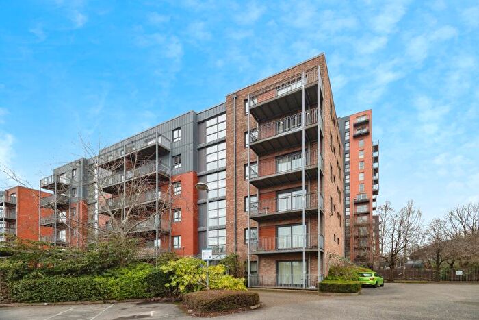 1 Bedroom Flat For Sale In The Waterfront, Manchester, Greater Manchester, M11