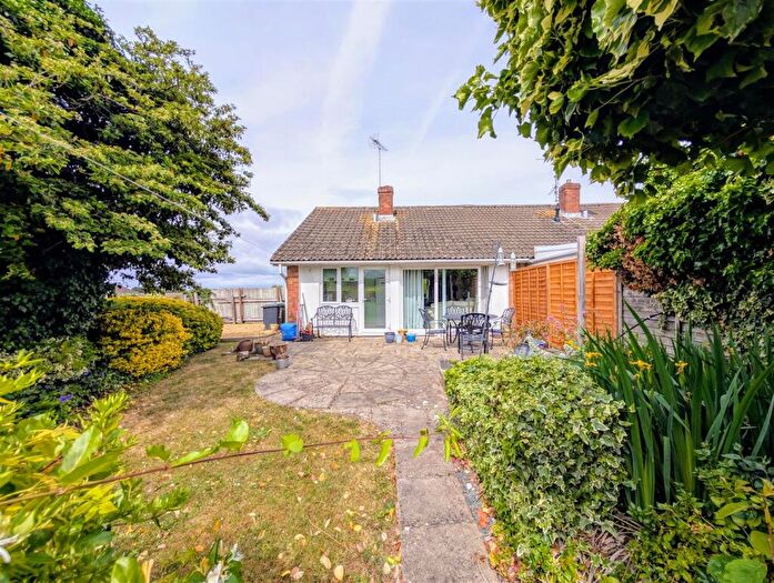 3 Bedroom Semi Detached House For Sale In Dunster Close, Tuffley, Gloucester, GL4