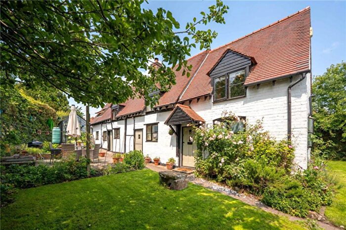 3 Bedroom Detached House For Sale In Station Road, Bishops Itchington, Southam, Warwickshire, CV47