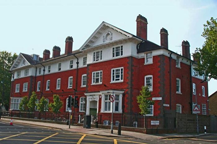 Studio To Rent In Fulham Palace Road, Hammersmith, London, W6