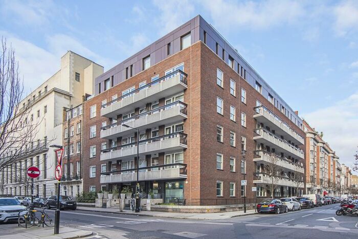 3 Bedroom Flat To Rent In Weymouth Street, London, W1W
