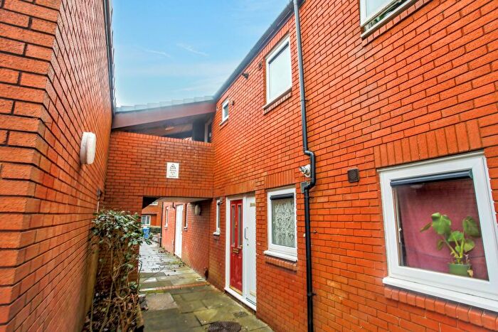 1 Bedroom Flat For Sale In Fell View, Chorley, Lancashire, PR6