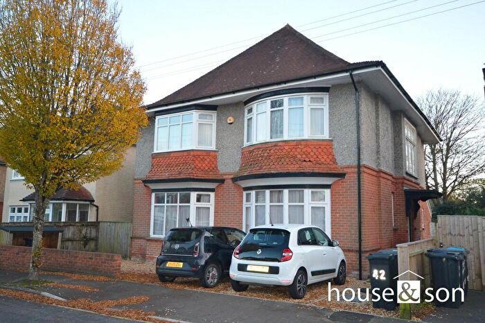 7 Bedroom Detached House To Rent In Fernside Road, Talbot Park, Bournemouth, BH9