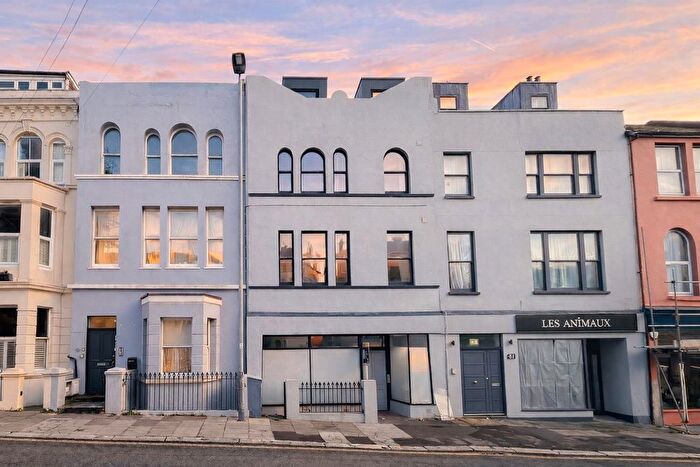 3 Bedroom Flat For Sale In London Road, St. Leonards, TN37