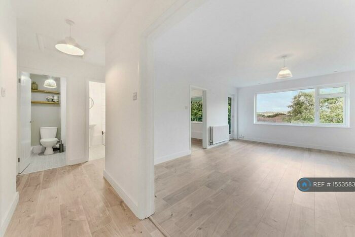 2 Bedroom Flat To Rent In Stevens Court, Beckenham, BR3