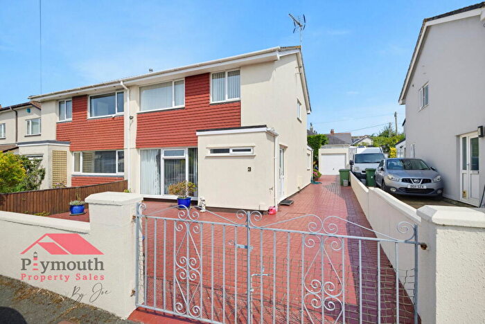 3 Bedroom Semi-Detached House For Sale In The Grove, Plymstock, Plymouth, PL9
