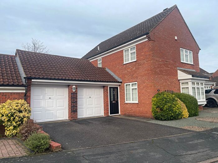 4 Bedroom Detached House To Rent In Wiveton Close, Luton, LU2