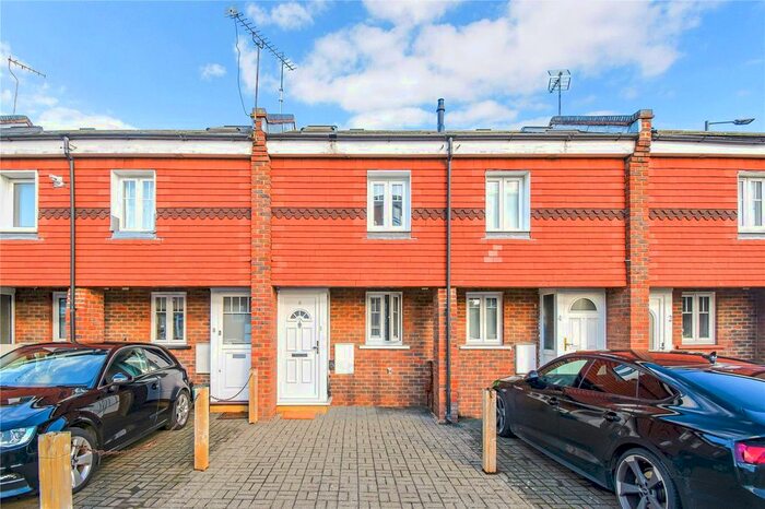 1 Bedroom Terraced House To Rent In Campbell Road, Twickenham, TW2