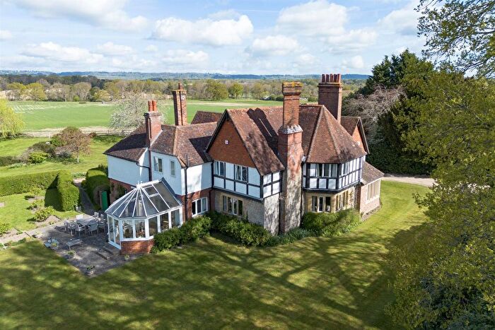 6 Bedroom Detached House For Sale In Hildenborough Road, Leigh, TN11