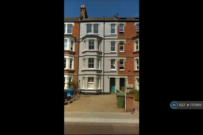 2 Bedroom Flat To Rent In Kennington, London, SE11