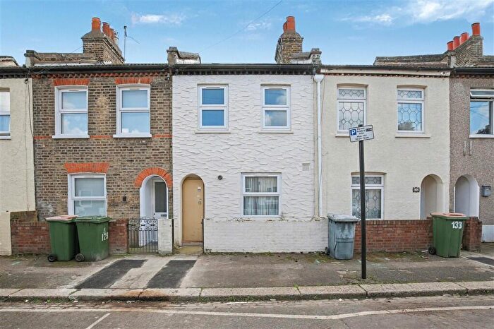 2 Bedroom Terraced House For Sale In Croydon Road, London, E13