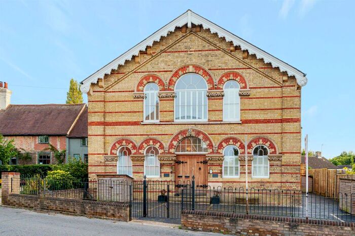 3 Bedroom Flat For Sale In High Street, Ivinghoe, Leighton Buzzard, LU7