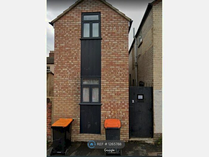 1 Bedroom Detached House To Rent In Tavistock Place, Bedford MK40