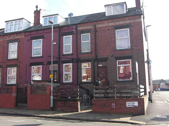 2 Bedroom Terraced House To Rent In Clifton Avenue, Leeds, LS9