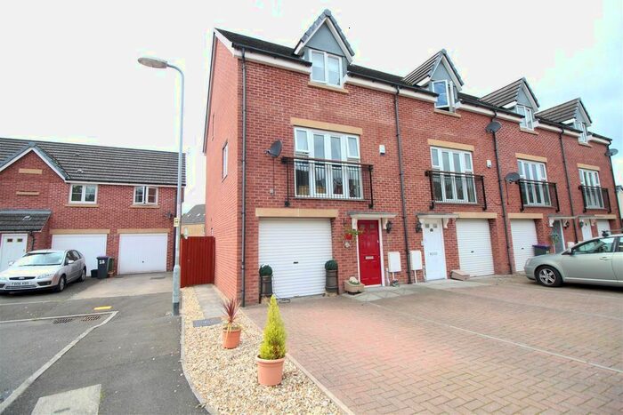 Detached House To Rent In Stonebridge Park, Croesyceiliog, Cwmbran, NP44