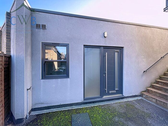 2 Bedroom Detached Bungalow To Rent In Holborough Road, Snodland, ME6