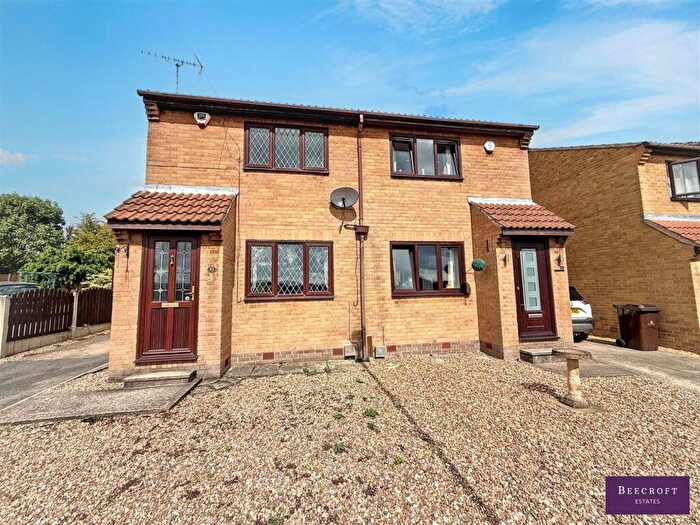 2 Bedroom Semi-Detached House For Sale In Hambleton Close, Elsecar, Barnsley, S74