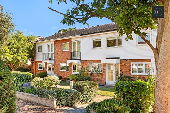 3 Bedroom Terraced House For Sale In Kingspark Court, South Woodford, London, E18