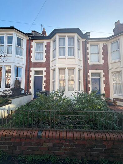 3 Bedroom Terraced House For Sale In Vicarage Road, Southville, Bristol, BS3