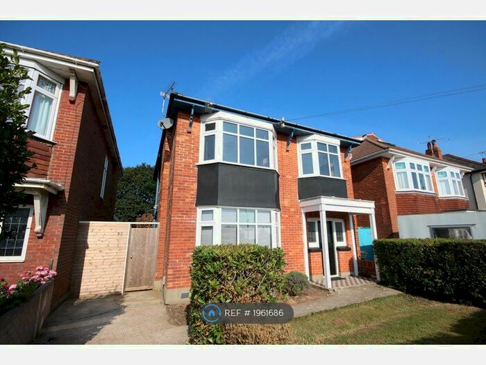 6 Bedroom Detached House To Rent In Namu Road, Bournemouth, BH9