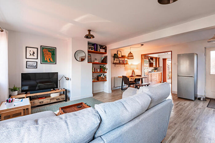 3 Bedroom Semi Detached House For Sale In Stokeleigh Walk, Sea Mills, Bristol, BS9