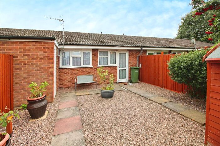 1 Bedroom Bungalow For Sale In School Road, Wychbold, Droitwich, Worcestershire, WR9
