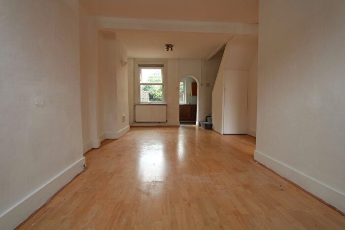 2 Bedroom Terraced House To Rent In Marian Road, London, SW16