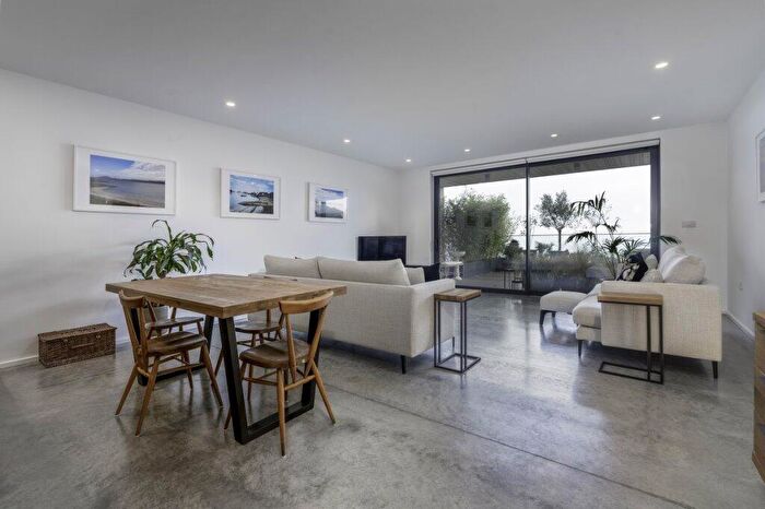 2 Bedroom Flat To Rent In North Foreland Avenue, Broadstairs, CT10