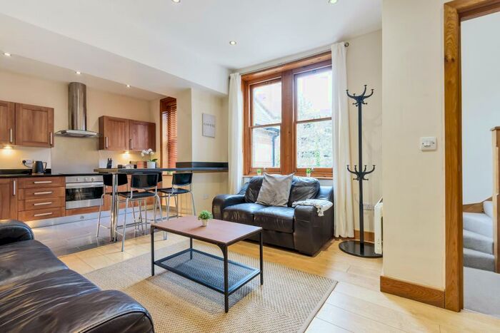 2 Bedroom Flat To Rent In Milliner House, Old Christchurch Road, BH1