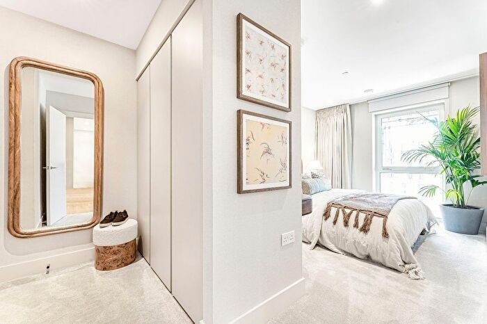2 Bedroom Flat For Sale In Bow Green, Bow Common Lane, E3