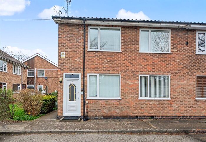 2 Bedroom Maisonette For Sale In Highfield Court, Beeston, NG9
