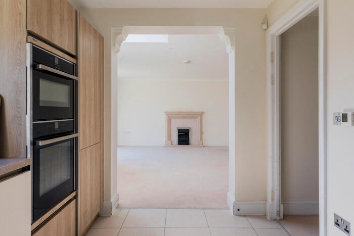 2 Bedroom Retirement Property For Sale In Templeton Road, RG17