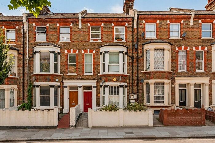 1 Bedroom Flat For Sale In Bravington Road, Queens Park, W9