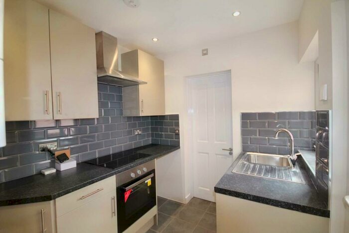 3 Bedroom Terraced House To Rent In Friarage Road, Aylesbury, HP20