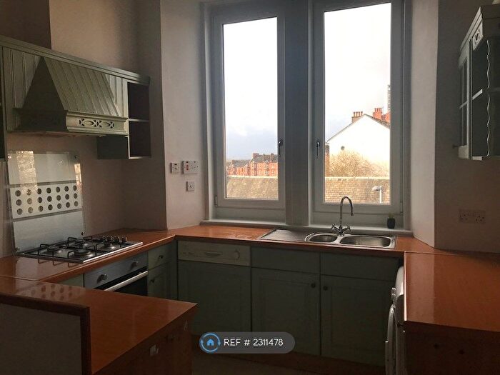 1 Bedroom Flat To Rent In Thornwood Avenue, Glasgow, G11