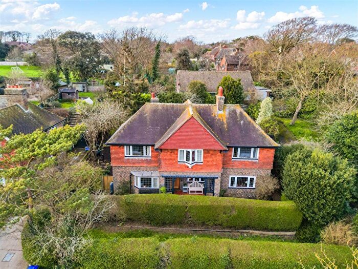 4 Bedroom Detached House For Sale In Blatchington Hill, Seaford, BN25
