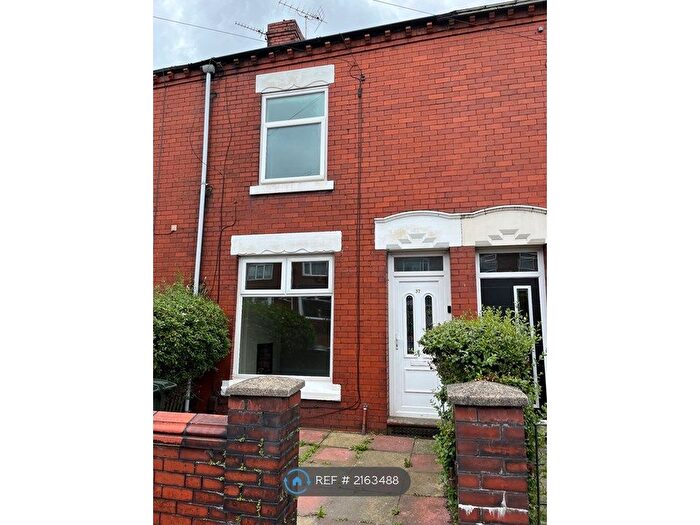 3 Bedroom Terraced House To Rent In Kenyon Lane, Middleton, M24