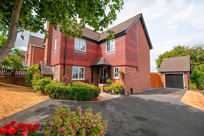 4 Bedroom Detached House For Sale In Whitridge Way, Trefonen, Oswestry, SY10