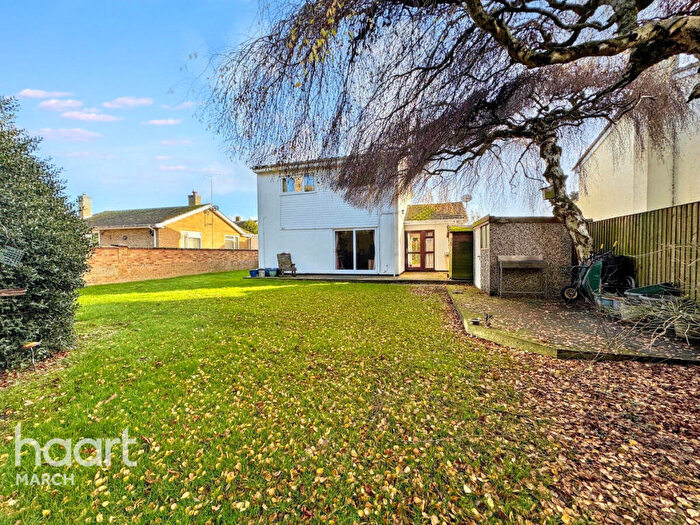 4 Bedroom Detached House For Sale In Taymor Place, Welney, PE14