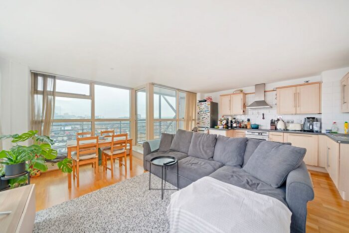 2 Bedroom Flat To Rent In Sweden Gate, London, SE16