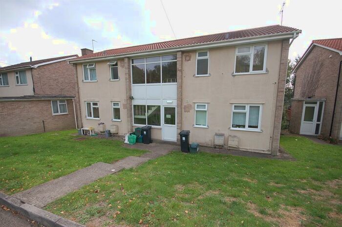 1 Bedroom Flat To Rent In Cabot Close, Kingswood, Bristol, BS15
