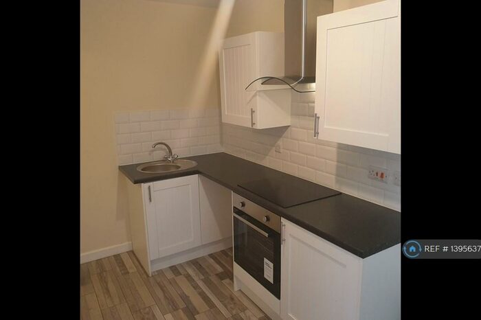 1 Bedroom Flat To Rent In The Hayes, Stourbridge, DY9