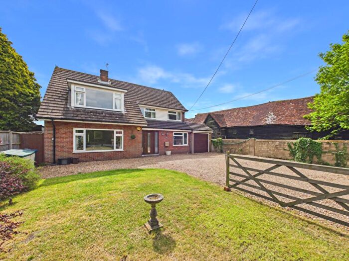 4 Bedroom Detached House For Sale In Lye Green Road, Chesham, Buckinghamshire, HP5