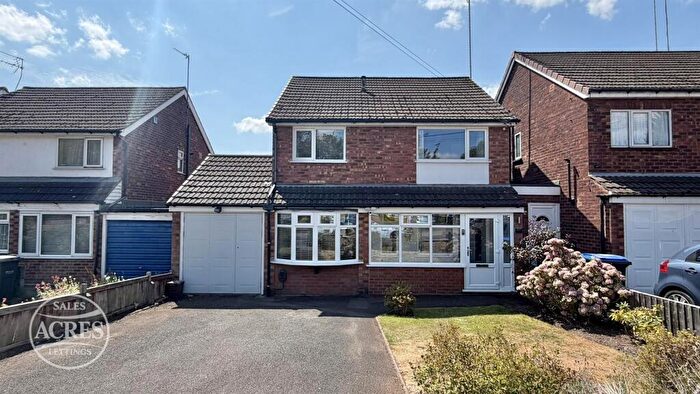 3 Bedroom Detached House For Sale In Stanton Road, Great Barr, Birmingham, B43
