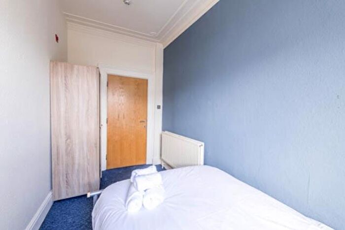 1 Bedroom Semi-Detached House To Rent In Whiteladies Road, Clifton, Bristol, BS8