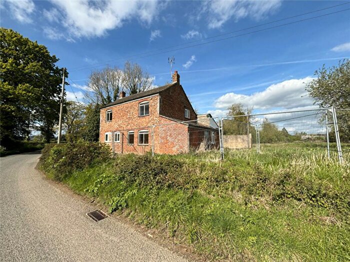 3 Bedroom Detached House For Sale In Riddle Street, Purton, Berkeley, GL13