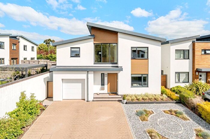 4 Bedroom Detached House For Sale In Holland Park, Exeter, EX2