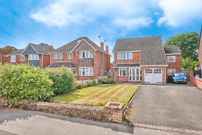 4 Bedroom Detached House For Sale In Birmingham Road, Great Barr, Birmingham, B43